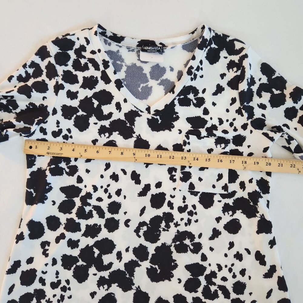 Heimish U.S.A. Black & White Cow Print V-Neck Short Sleeve Top Rodeo Ranch - Picture 7 of 9